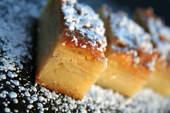 Balzano Apple Cake