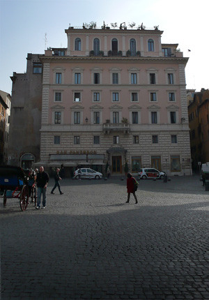 Hotel en la Plaza del Panteon