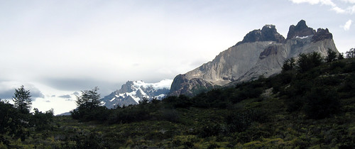 Cuernos del Paine panorama