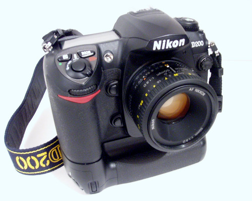 span · Nikon D200 + 50mm + Battery Grip 