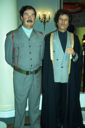 تماثيل الشمع للرئيس القائد صدام حسين في متاحف العالم 389115571_0f03b27e75
