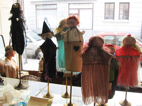Marionetas en el Café Marais