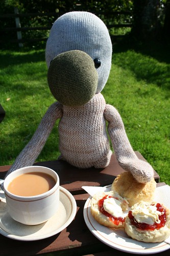 Artis enjoys a Cornish Cream Tea by Kitty*Kins