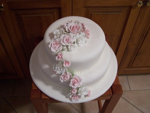 Pink and white rose Wedding cake