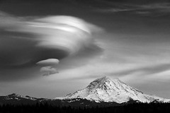 Lenticular Cloud, Mount Rainier