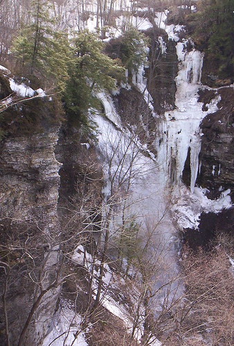 Cherry Valley Waterfall-1