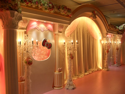 MTR Hello Kitty Wedding by YY