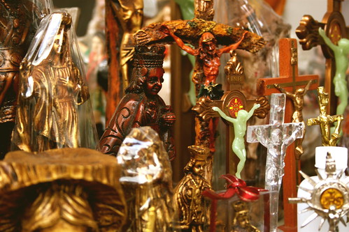 Religious icons for sale in the Philippines, by The Wandering Angel under a CC Licence