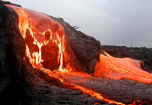 422519273 a8004ddc17 Danger and Beauty of Hawaiian Volcanoes