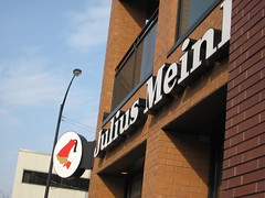 Julius Meinl sign