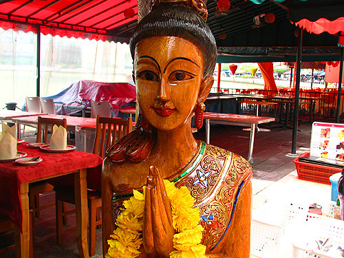 Thai statue, greeting