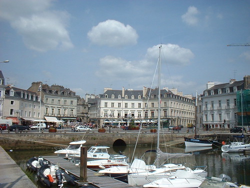 Vannes harbour runs right up to the old town walls