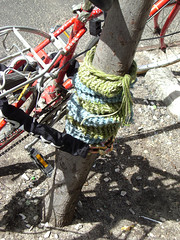 knittingGrafitti