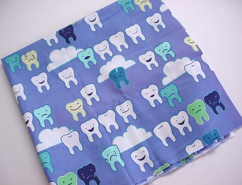 - Smile Tooth Fabric -