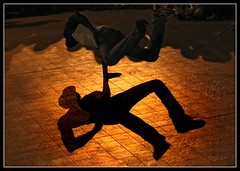 Street-dancing Shadow (Lumendipity) Tags: street shadow gold golden dance bravo sdr dancing cannes streetperformer breakdance coolest perfectangle artlibre 15challengeswinner lumendipity standingononehand wwwlumendipitycom