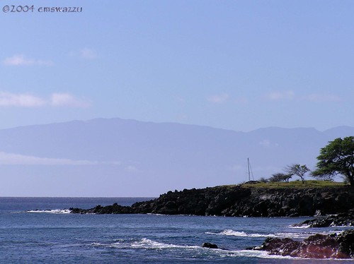 North Kohala Coast with Maui in background, photo by Elisa Sherman 2004