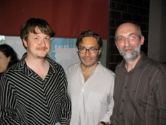 Слева направо: С.Золотницкий (гитара, перкуссия), Эл Ди Меола (акустическая и электро-гитара), Ю.Базавлук (гитара, клавишные)