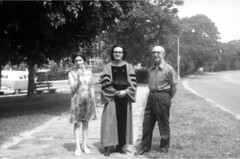 Francisco Varela con sus padres, graduación en Harvard