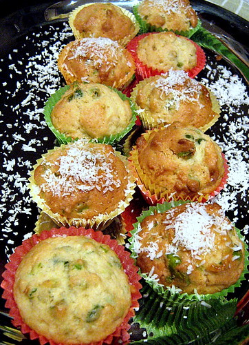 Mini muffin al cocco e pistacchi