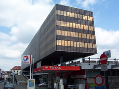 D'Ieteren headquarters building