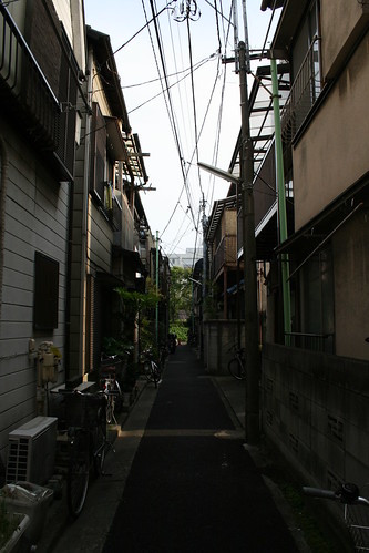070505 alley