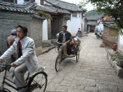 Lijiang China - working bike