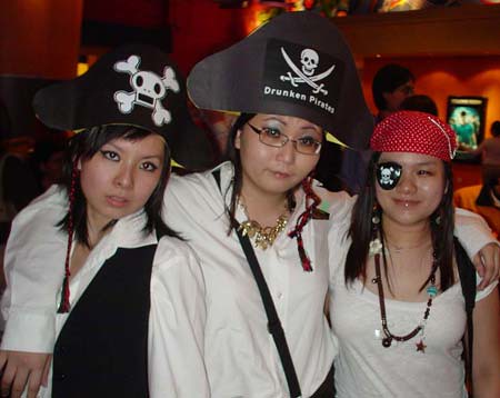 PIRATES! FA, Suanie and Strawroot
