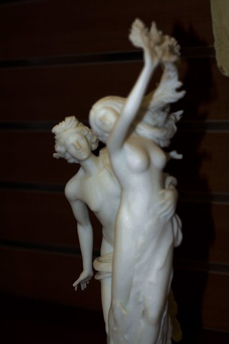 bernini apollo and daphne sculpture. The statue “Apollo and Daphne”