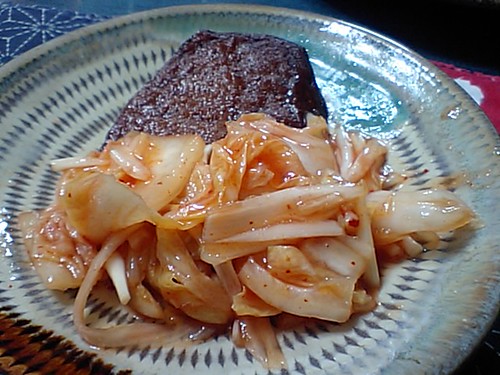 Mixed with Japanese shallot and Korean pickled cabbage
