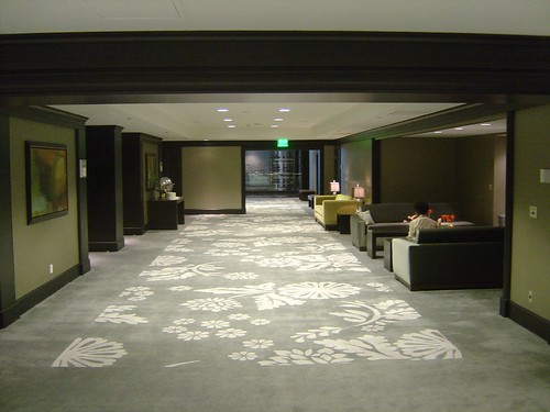 Sofitel Los Angeles: hallway of the meeting rooms