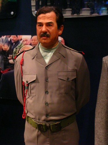 تماثيل الشمع للرئيس القائد صدام حسين في متاحف العالم 485239063_2e08f37878
