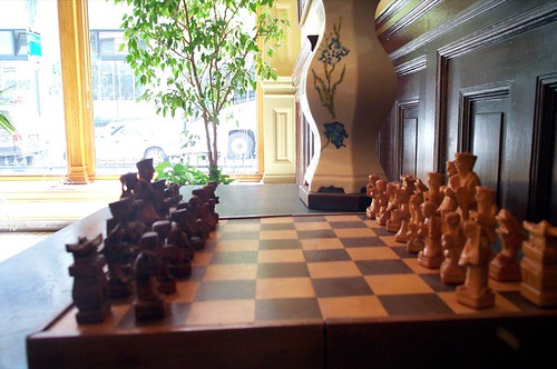 Marlowe Memorial Chess Set, Hotel Barclay, as featured in The Little Sister