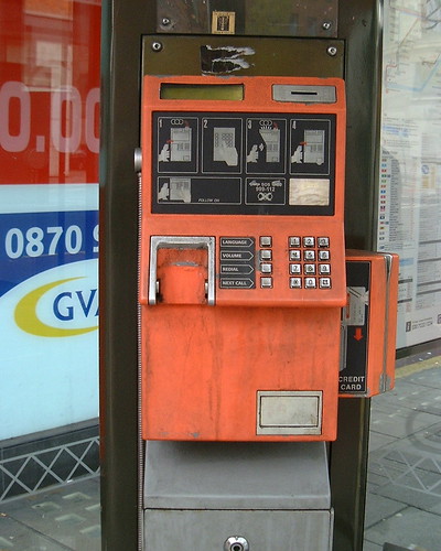 Derelict payphone #1 di Phil Gyford