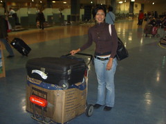 Airport - 05 - Ruth suitcase