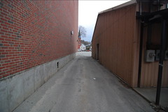 alley off currier