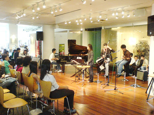 Tzung Siang and Jazz Club performing at Esplanade Library