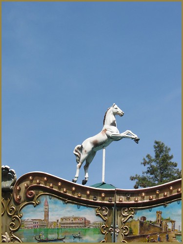 carousel at montemartre