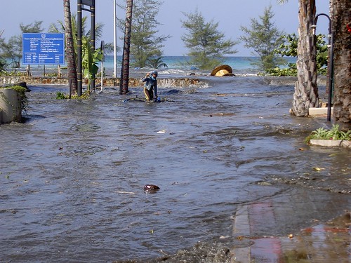 Boxing Day Tsunami: First wave on Karon Beach, in Phuket, Thailand