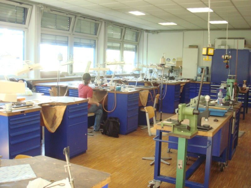 students workbenches