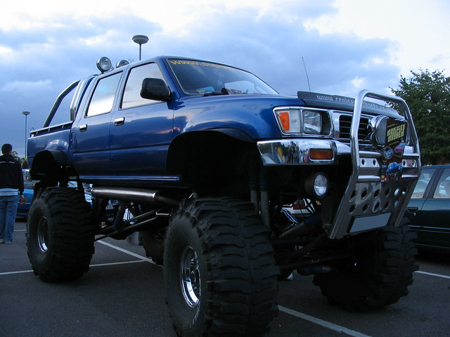 pickup toyota lifted