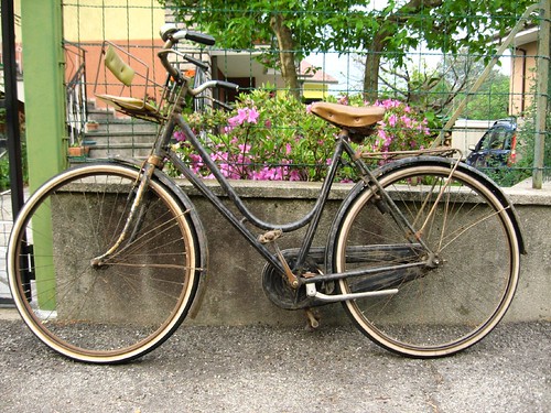 Old bike in Ornavasso, Italy