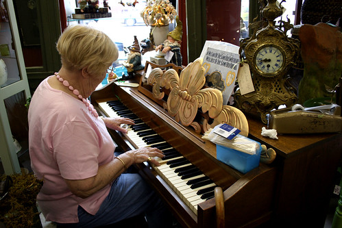 nanny plays in the antique shop