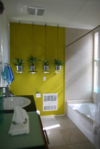 Colorful bathroom design