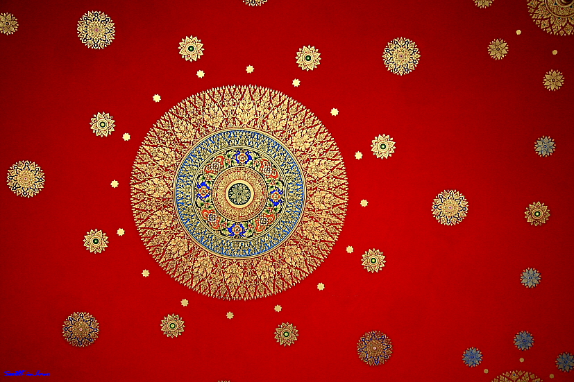 Pattern on ceiling of Wat Hua Lampong Bangkok