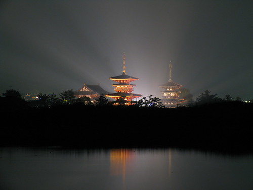 西ノ京薬師寺もライトアップ