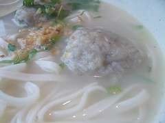 3日目昼食(fish ball with Noodle in fish soup) in 港湾茶餐廳(湾仔）