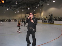 During the breaks, we were entertained by an Elvis impersonator. (03/17/07)