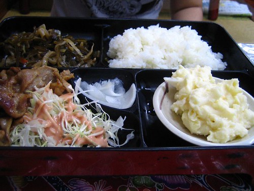 5.16午餐-炒豬肉定食