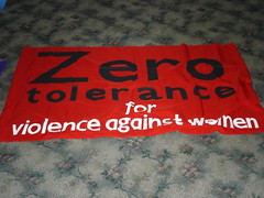 Tolerancia cero para la violencia contra las mujeres - by Gabby De Cicco