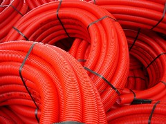 RedPipes (hakke) Tags: spain basque red tubes pipes rött röda rör plaströr kabelrör